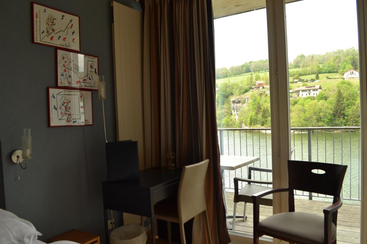 Hotel Les Rives Du Doubs Les Brenets Exteriör bild
