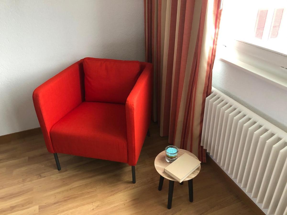 Hotel Les Rives Du Doubs Les Brenets Exteriör bild